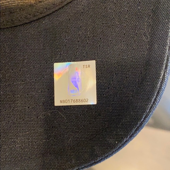 Adidas Toronto Raptors Hat - Picture 3 of 4